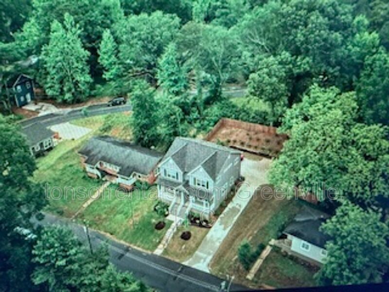 Beautiful home one side of a duplex in excellent location of Greenville SC! property image
