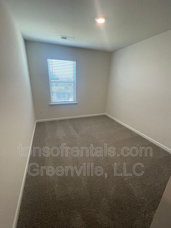 Brand new 3 bedroom in Greer! property image