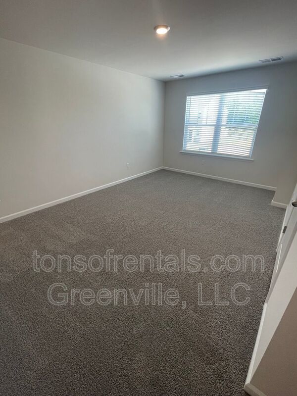 Brand new 3 bedroom in Greer! property image