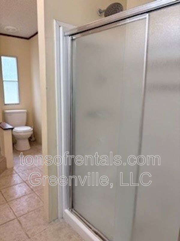 Super spacious home in a great location of Fountain Inn SC! property image
