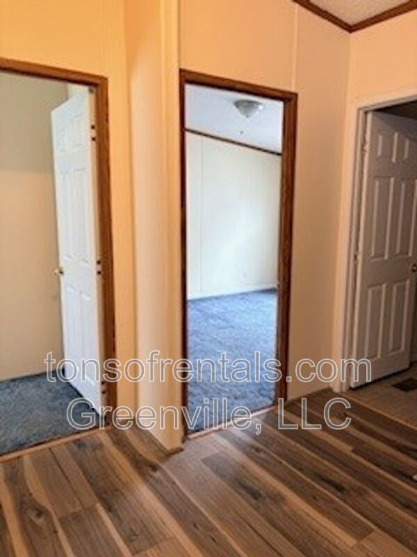 Super spacious home in a great location of Fountain Inn SC! property image