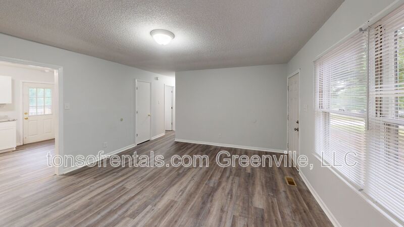 404 Monks Grove Church Rd property image