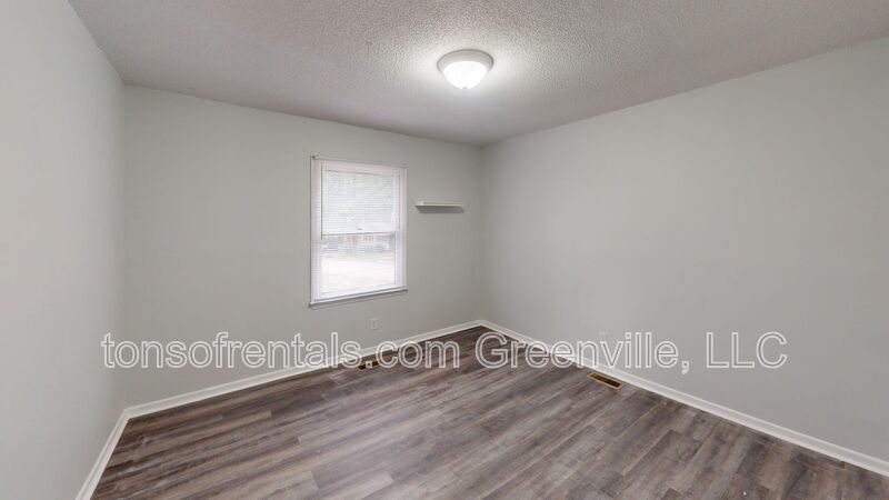 404 Monks Grove Church Rd property image