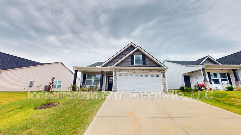 Elegant and spacious home in great area of Moore SC! property image