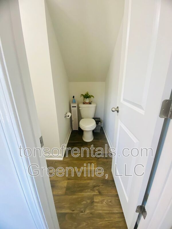 Nice 3 bedroom, 2.5 bath home in Woodruff property image