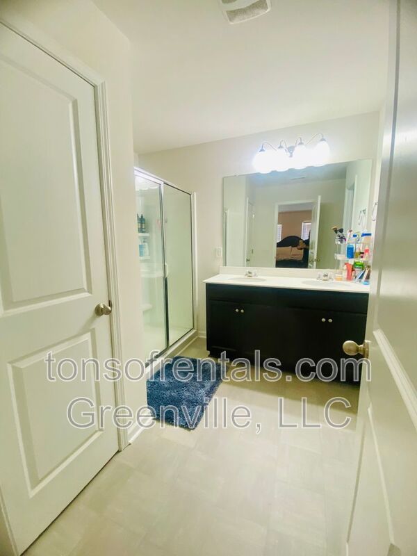 Nice 3 bedroom, 2.5 bath home in Woodruff property image