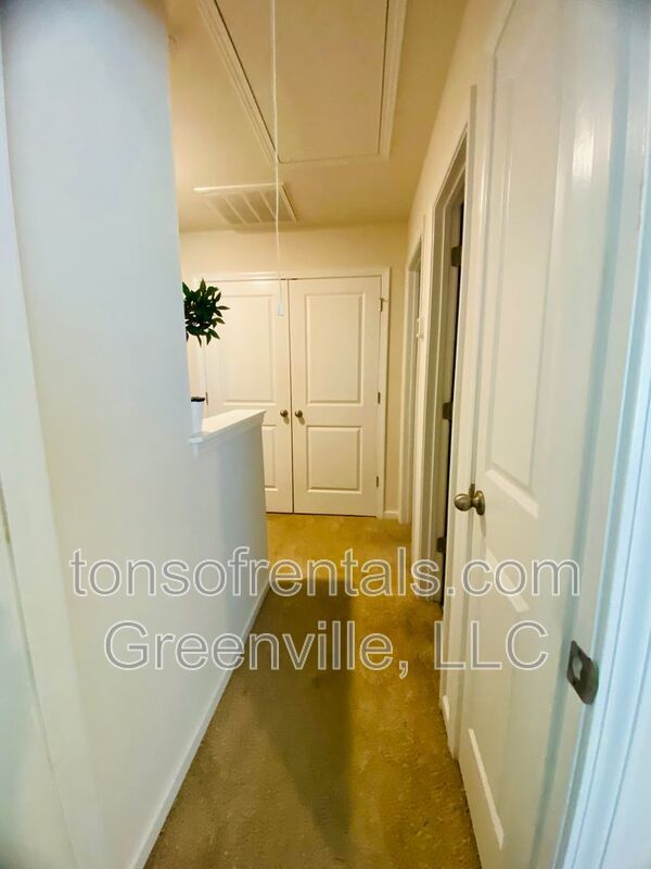Nice 3 bedroom, 2.5 bath home in Woodruff property image