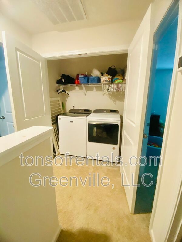 Nice 3 bedroom, 2.5 bath home in Woodruff property image