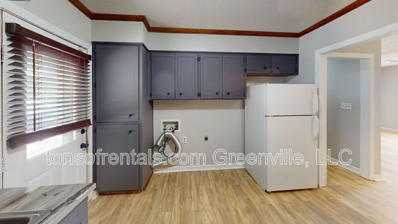 Nice 2 bedroom 1 bath duplex in Spartanburg property image